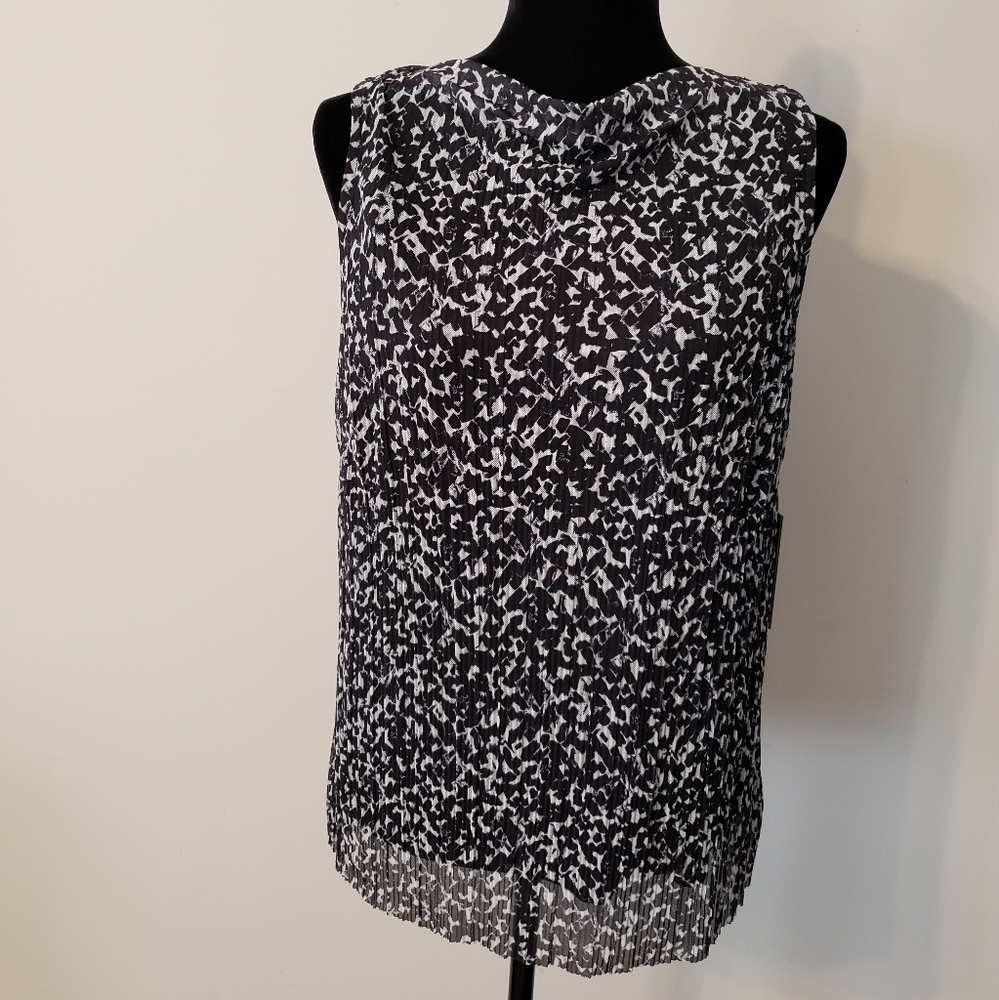 Vince Camuto plus top